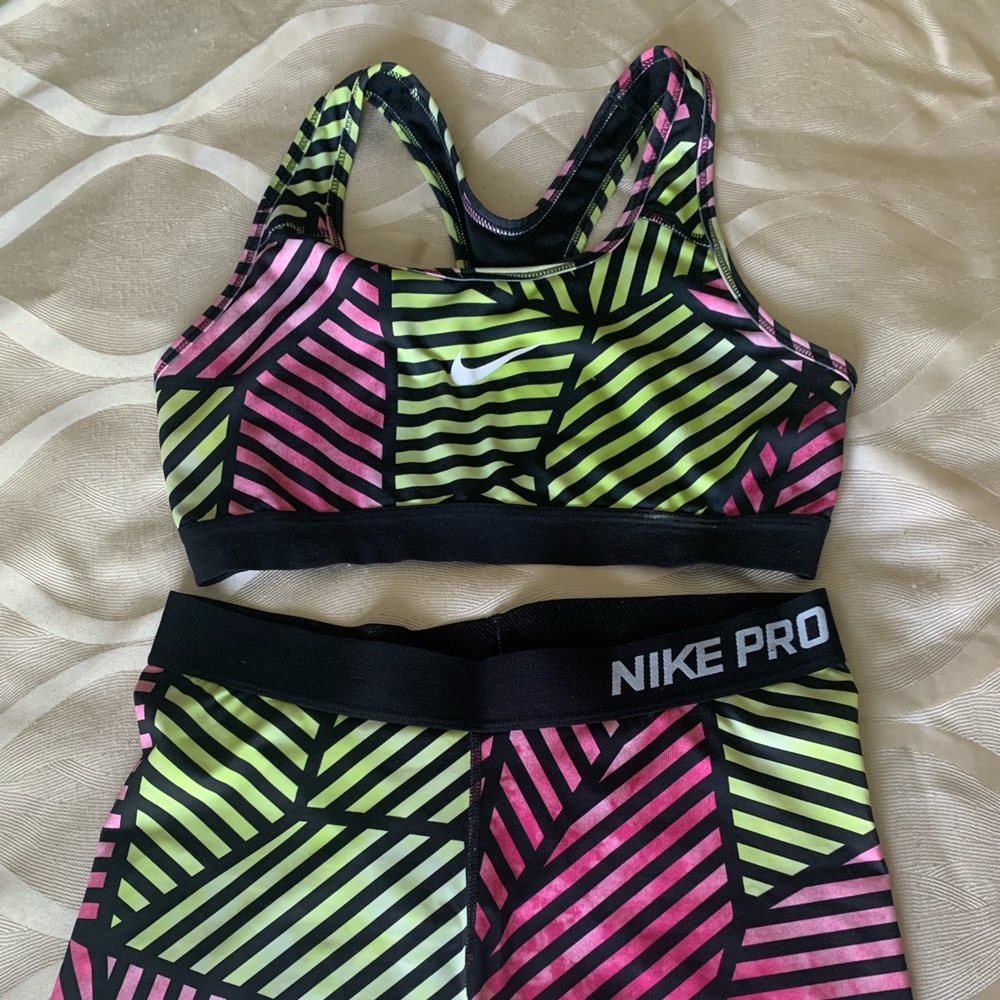 Nike pros matching set